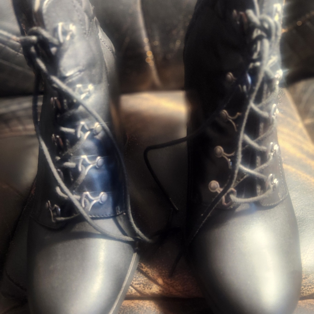 Black Lace-Up Women's Boots